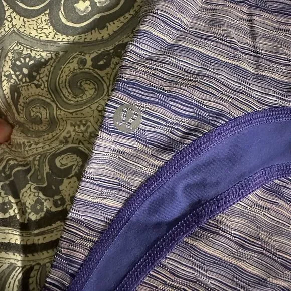 Lululemon Purple Crop Capri - Picture 9 of 11